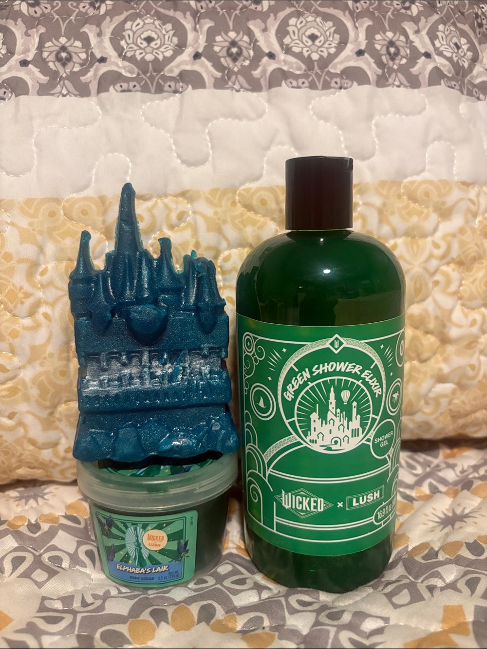 Lush Wicked Shower Elixir with Blue Glitter Castle Soap +Elphaba lair body scrub